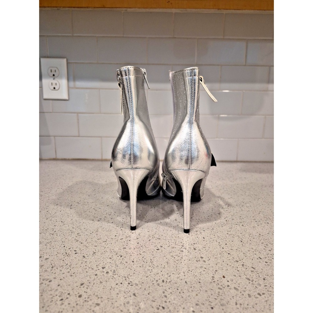 NIB Nine West Silver Metallic Pull On Stretch Booties 8M - Picture 3 of 10